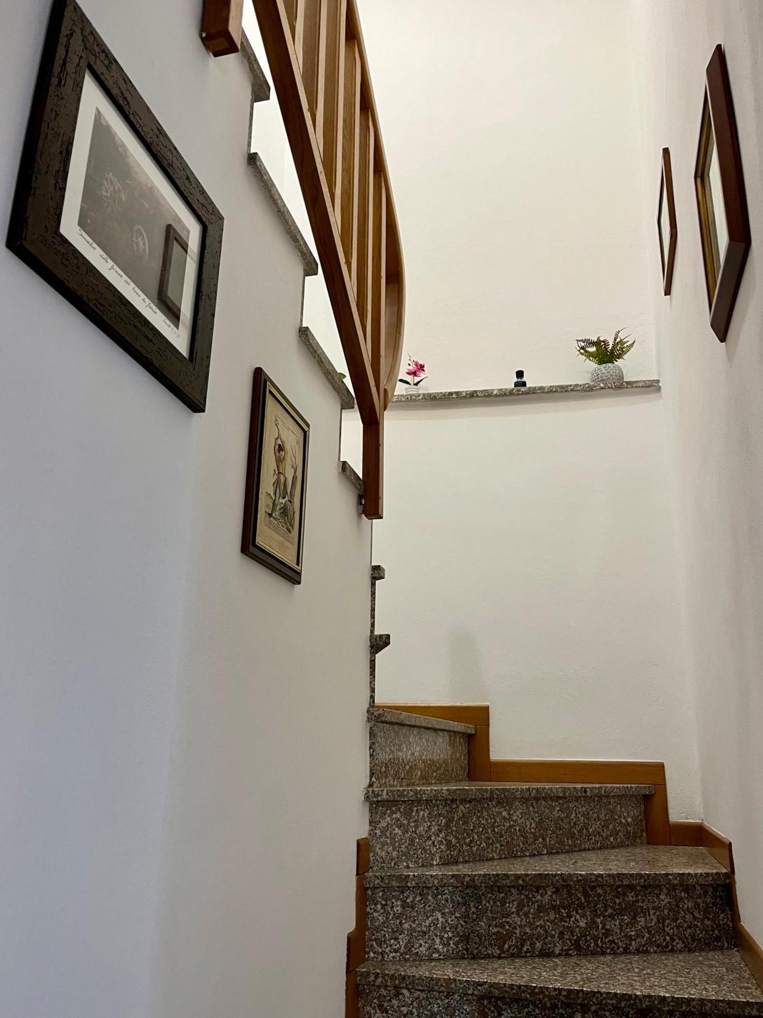 Appartamento Mirella In Centro Storico Casole d'Elsa Exterior photo