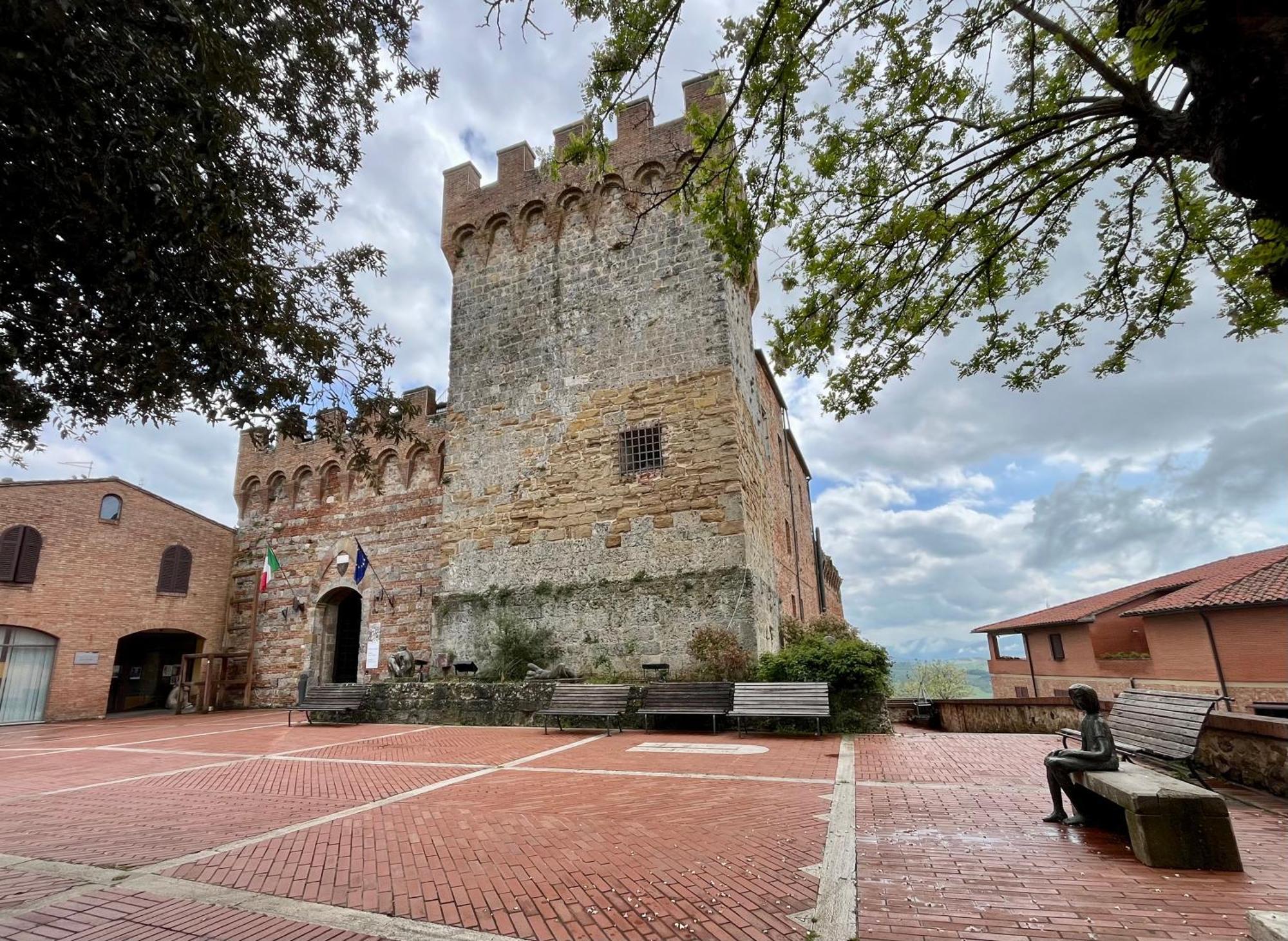 Appartamento Mirella In Centro Storico Casole d'Elsa Exterior photo
